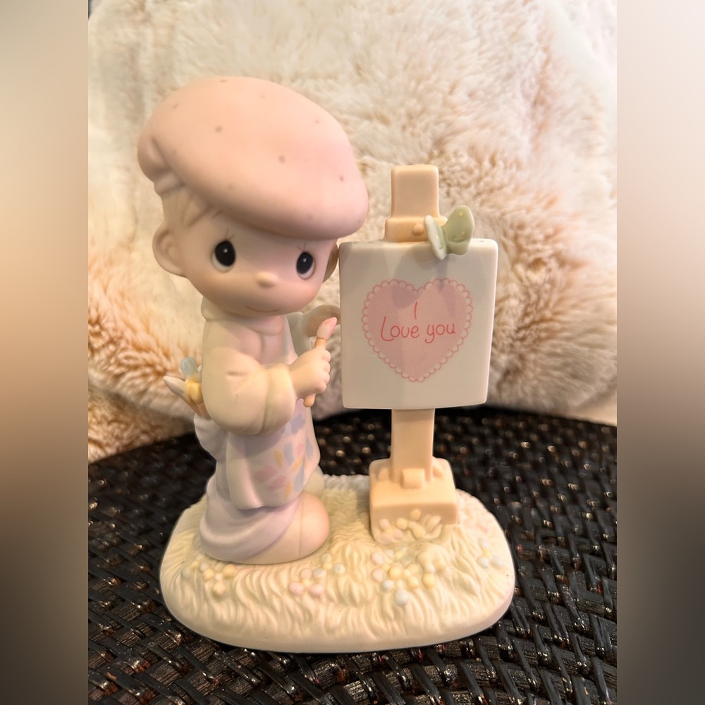 Precious Moments Limited Edition - Loving you dear Valentine